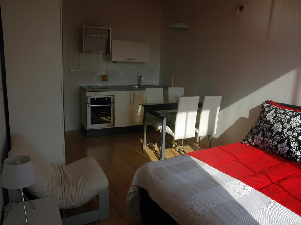 Ai Apartments Ljubljana Oda fotoğraf